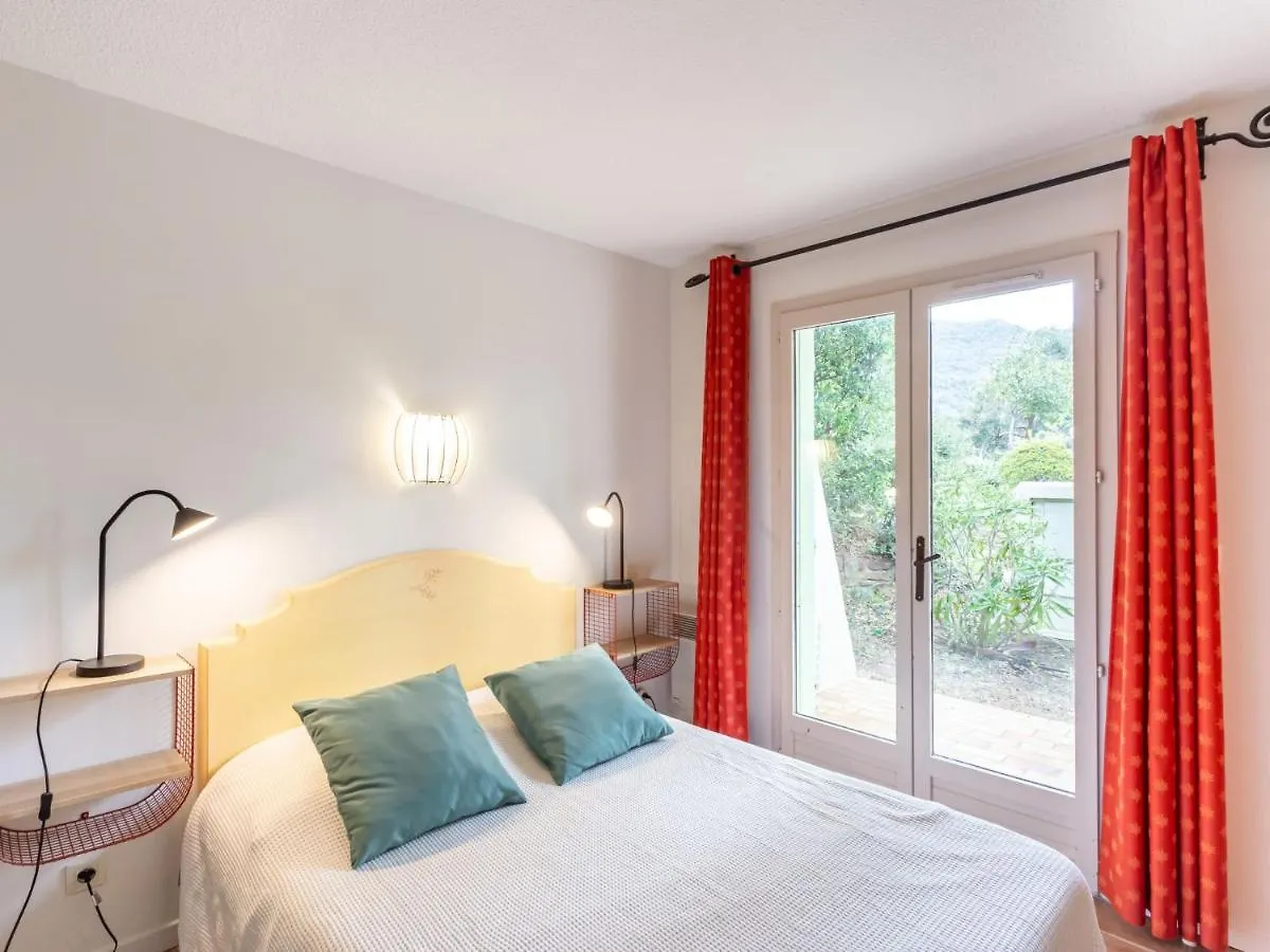Apartment Cap Negre - Domaine De La Pinede-4 By Interhome Aigue-Belle
