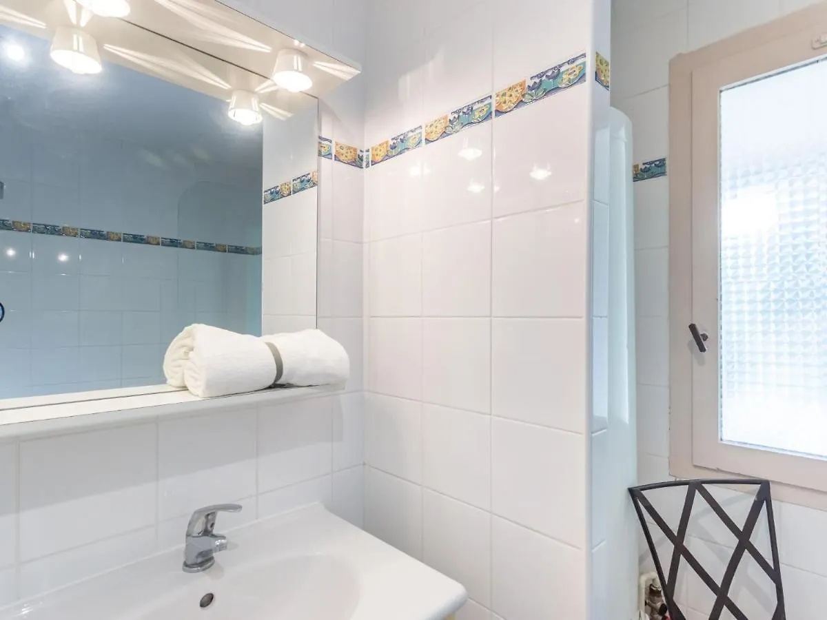 Apartment Cap Negre - Domaine De La Pinede-4 By Interhome Aigue-Belle